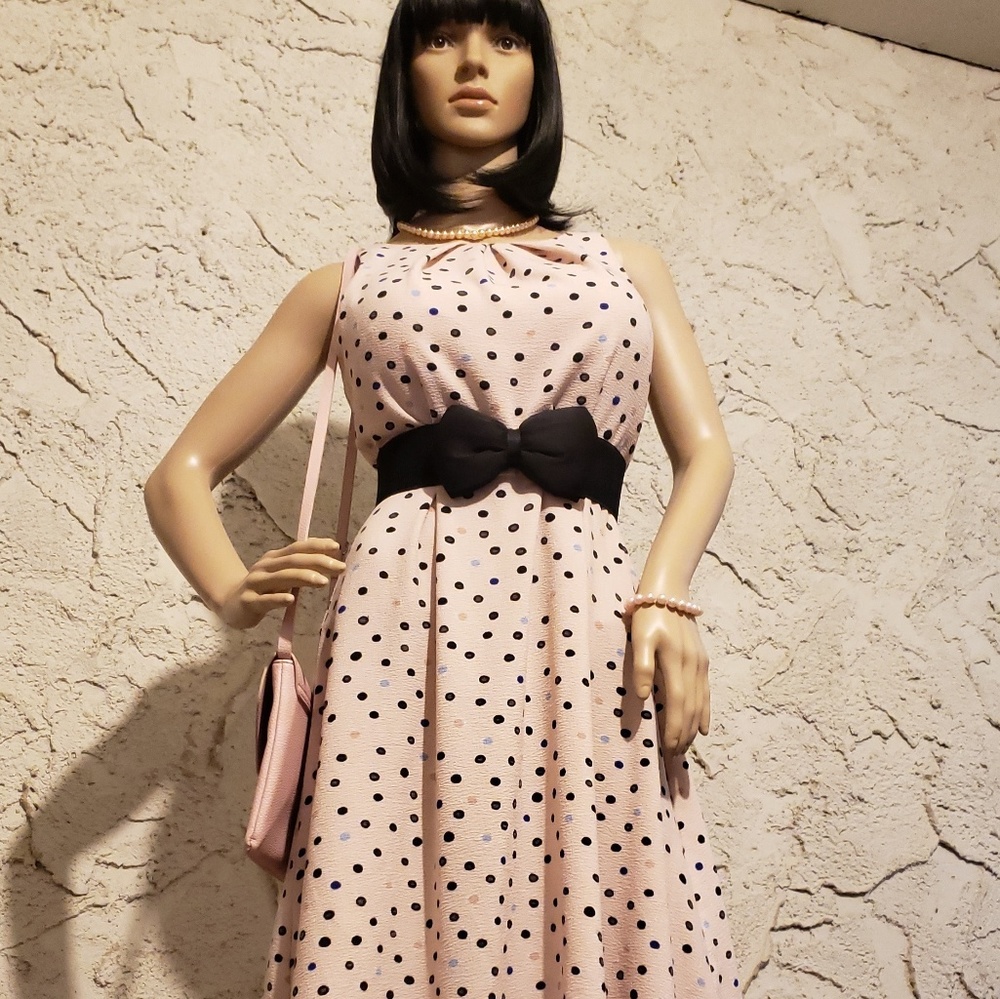 Dress, belt and necklace